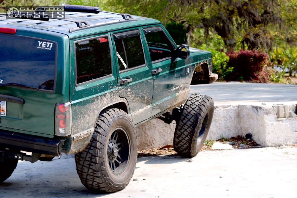 175064-1-2001-cherokee-jeep-suspension-lift-65-raceline-injector-black-aggressive-1-outside-fend.jpg