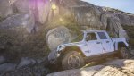 2020-jeep-gladiator-photo-9.jpg