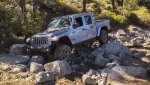 2020-jeep-gladiator-photo-12.jpg