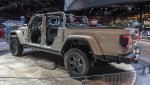 2021-jeep-gladiator-mojave-photo-2.jpg