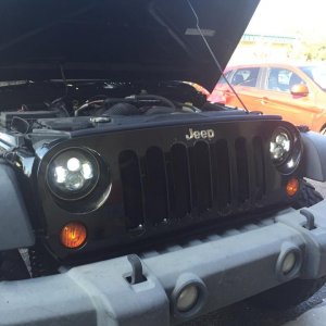 Dales Super Store Outlaw Headlights Picture 2:

http://dalessuperstore.com/i-22164599-outlaw-lights-led-headlights-for-1997-2015-jeep-wrangler-jk-tj-s