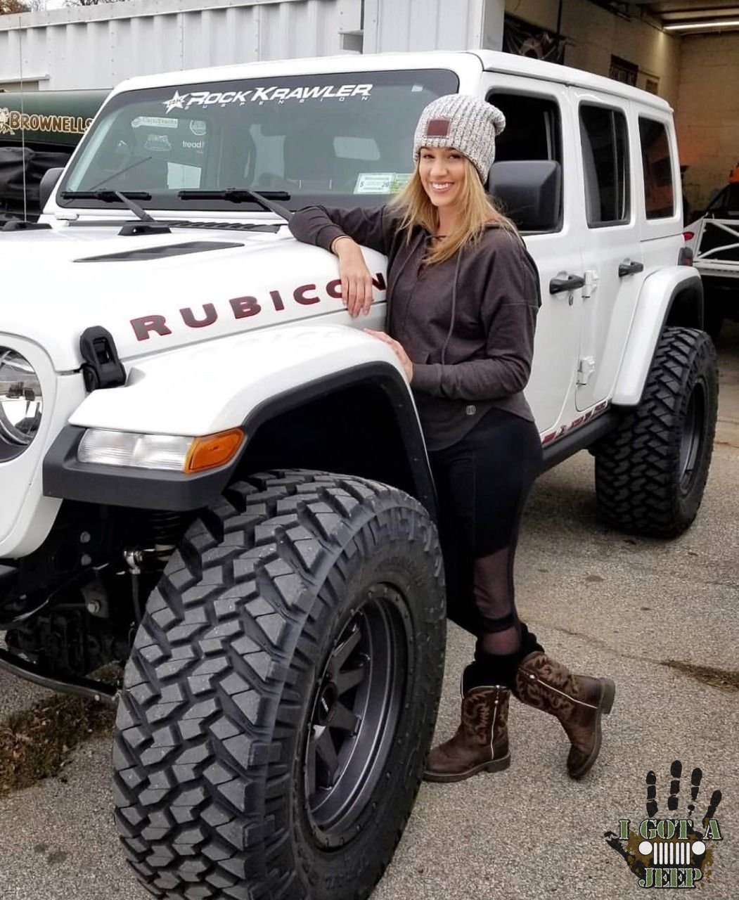 Bad Girl with her Jeep Wrangler JL Rubicon!